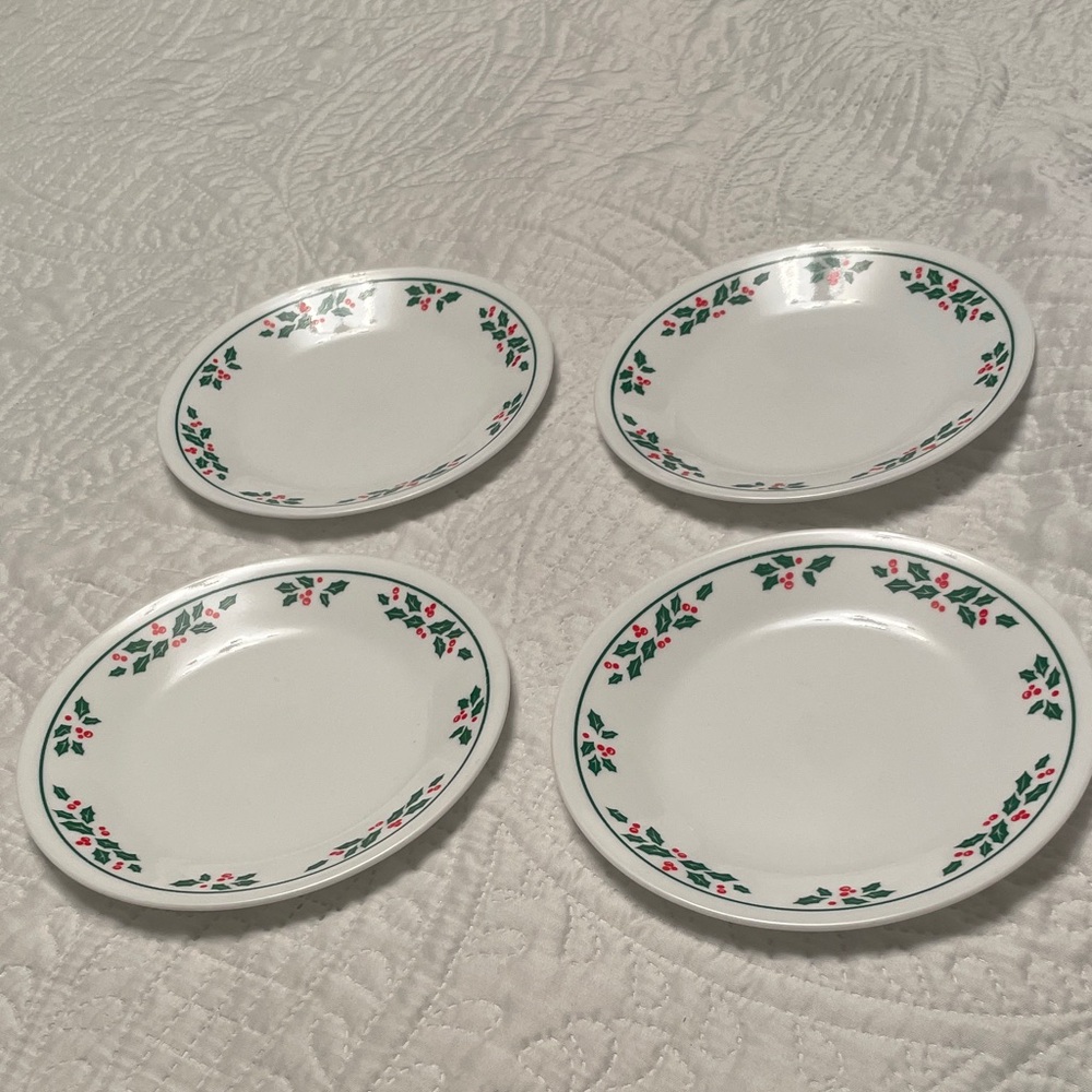 CORELLE Set of 4 Christmas Winter Holly Plates for Desserts or Bread & Butter